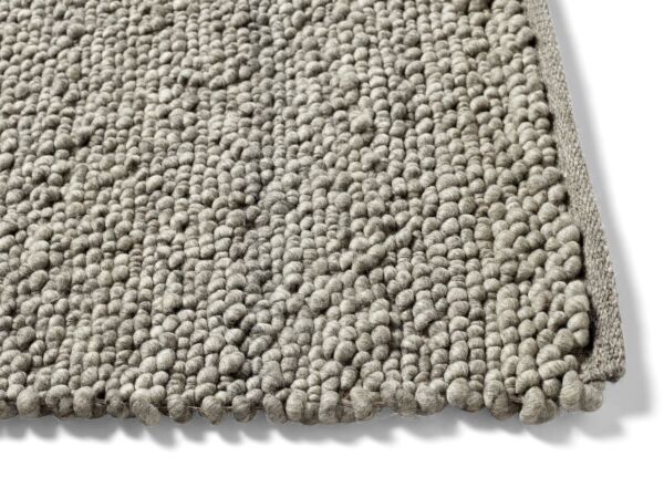 2_zPeas Random 140 x 200 medium grey_detail.jpg
