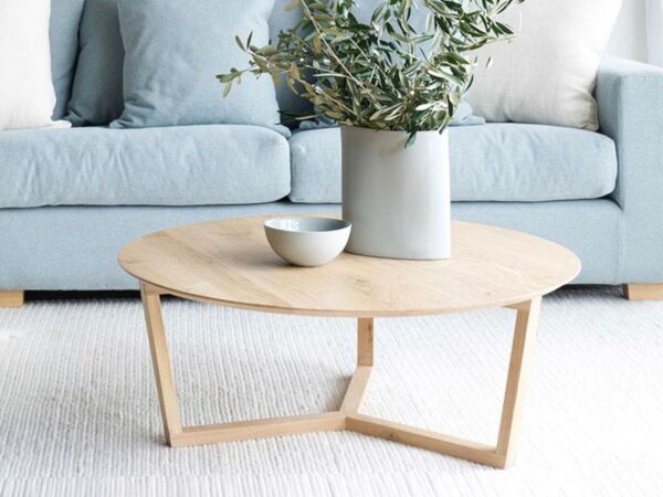 5_ethinicraft-coffee-table-oak-tripod-setting-1_1000x.jpg