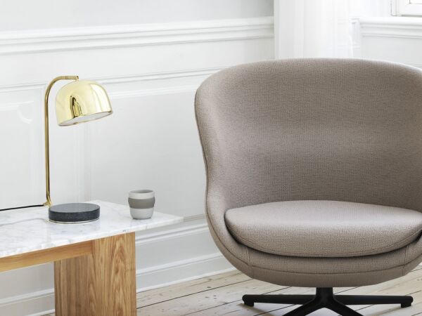 5_2020_Hyg_Lounge_Chair_Low_Swivel_Yoredale_UDA07_01.jpg