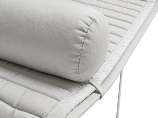 2_zPalissade Chaise Longue_Palissade Chaise Longue Quilted Cushion_Palissade Chaise Longue Headrest Cushion sky grey_detail 02.jpg