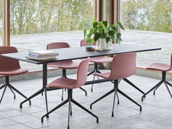 5_AAT 10 black linoleum_AAC 11 Surface by HAY 640 black swivel base.jpg