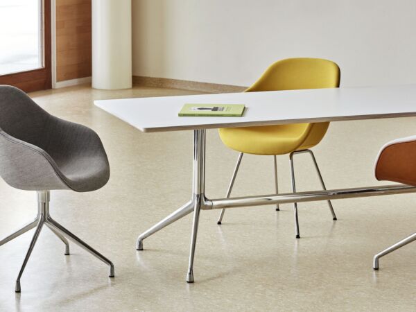 5_AAT 10 Table alu frame white laminate_AAC 121 Remix 133 alu base_AAC 127 Steelcut Trio 446 chromed base.jpg