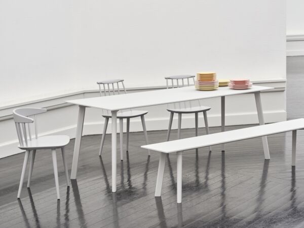 5_CPH Deux 210 Table_CPH Deux 215 Bench_J104_J77.jpg