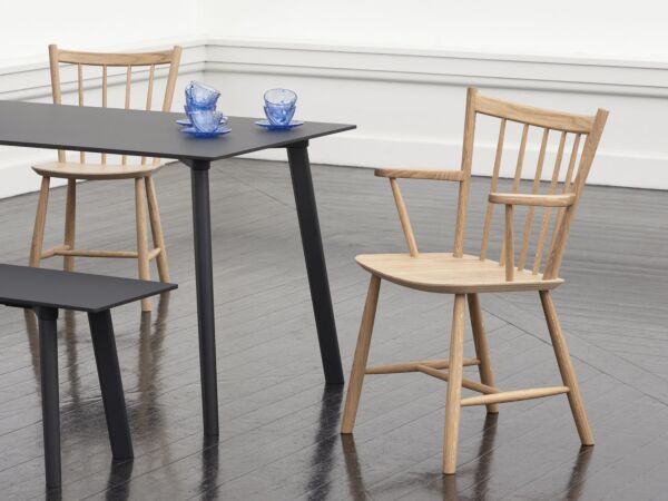 5_CPH Deux 210 Table_CPH Deux 215 Bench_J41 wb lacquer oak_J42 wb lacquer oak.jpg