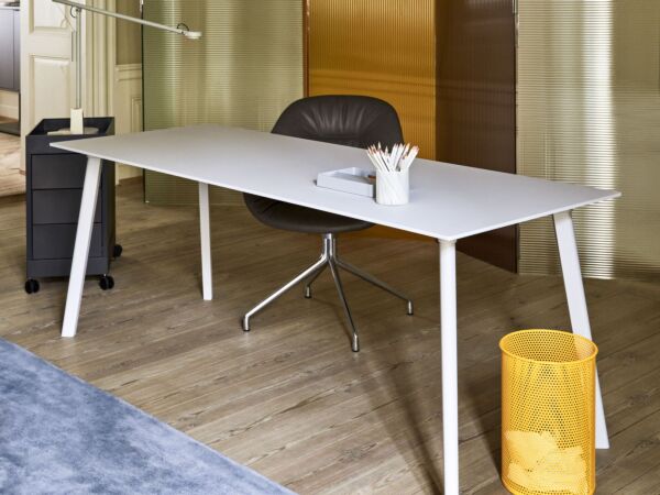 5_CPH Deux 210 Table Pearl white_Perforated Bin Yellow_AAC 121 Soft_Sense black alu base_New Order Trolley charcoal_Fifty_Fifty Table Lamp ash grey.Jpg