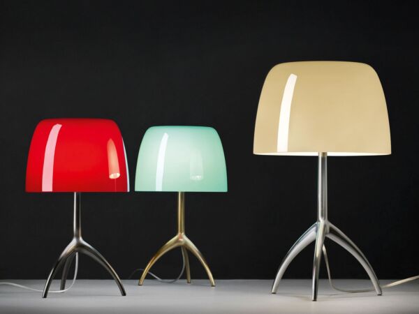 5_lampe-de-table-lumiere-grande-blanc-chaud-pied-noir-chrome_madeindesign_240222_original.jpg