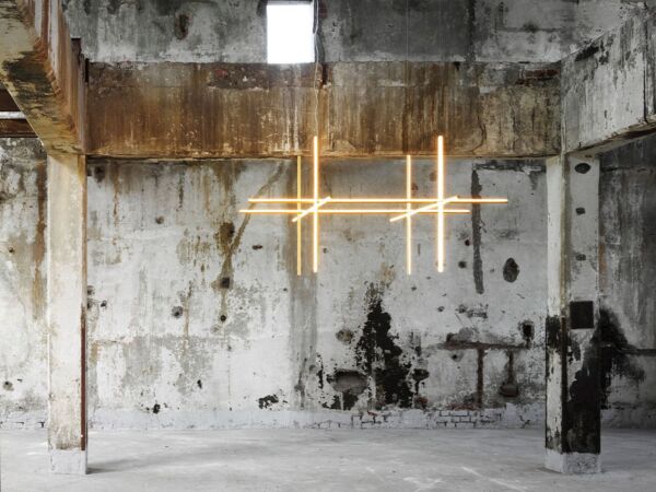 5_coordinates-suspension-anastassiades-flos-F18480-product-life-01-1440X802-2.jpg