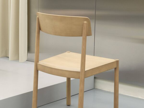 5_2020_Timb_Chair_Group_01_1 (1).jpg