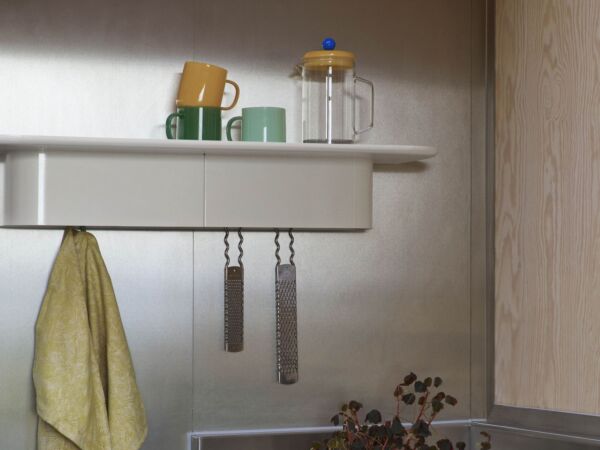 5_Korpus Shelf L cream_Borosilicate Mug jade yellow_French Press Brewer clear_Plant Pot with Saucer white .jpg