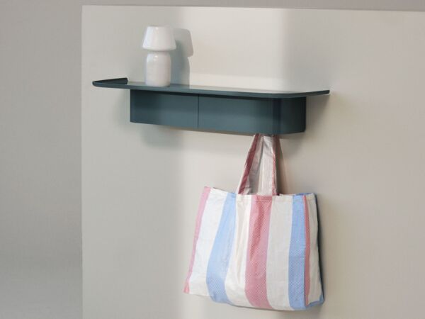 5_Korpus Shelf L sea_Candy Stripe XL blue red and white_Apollo Portable white.jpg