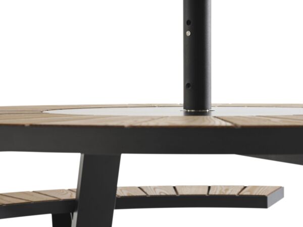 2_zInumbra-black-with-Pantagruel-picnic-(12).jpg