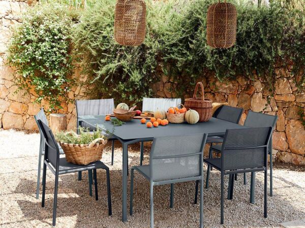 5_TABLE_CALVI_GRIS_ORAGE_CARBONE.jpg