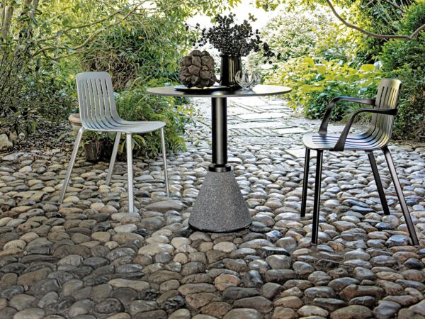 5_Magis_Plato_chair_ambient_multi_outdoor_SD1230_SD1234_grey_metallised_04.jpg