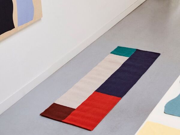 5_flat_works_red_910x1100.jpg