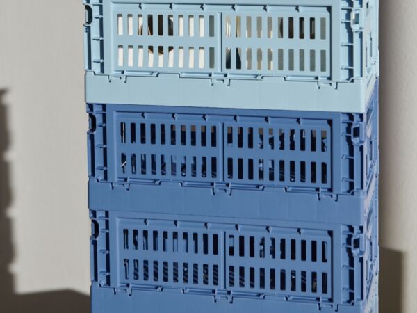 5_HAY Colour Crate S light blue_electric blue.jpg