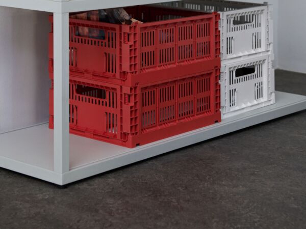 5_HAY Colour Crate L golden yellow_HAY Colour Crate M red_off white.jpg