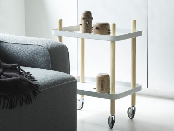 5_2022_Cap_Table_Lamp_White_Block_Table_Light_Grey_01.jpg