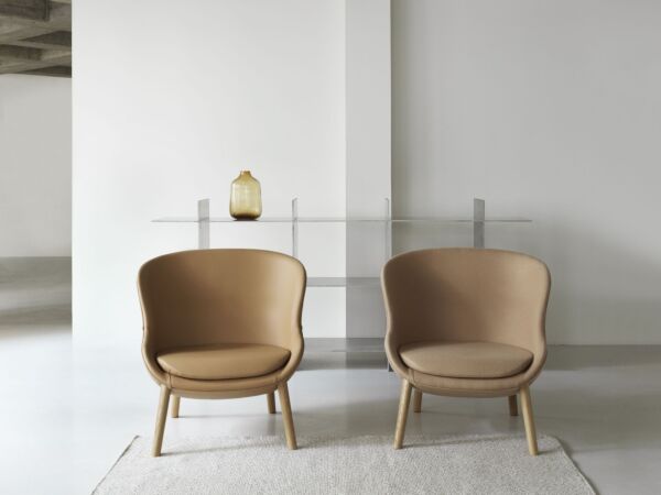 5_2021_Hyg_Lounge_Chair_Low_Oak_Ultra_41571_Oak_LDS18_01.jpg