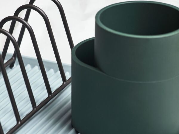 5_Dish Drainer Close Up.jpg