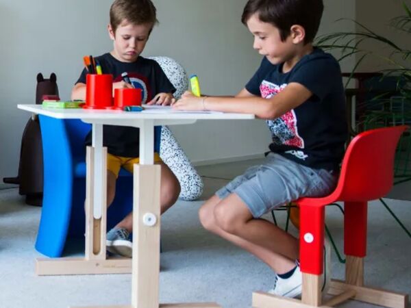 5_Magis_kids_little_big_table_ambient_multi_MT680_natural_white_02-1_1.jpg