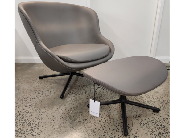 5_HYG leather lounge chair and ottoman-800x600.png