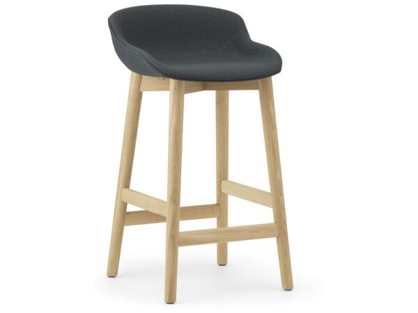 2_Hyg Barstool 65 cm Full Uph Oak1 (2).jpg