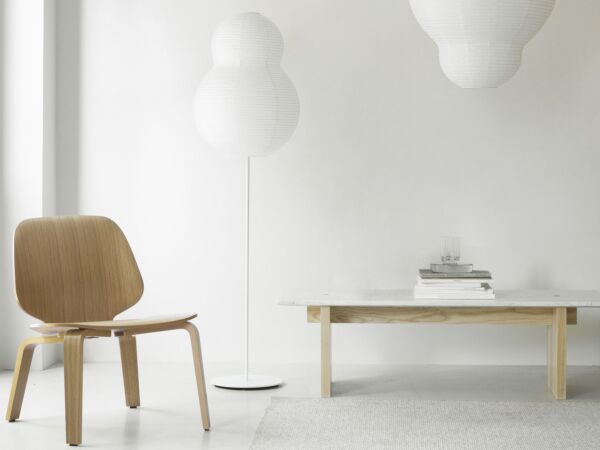 5_Puff_Lamp_Bulb_White_Puff_Floor.jpg