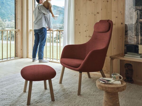 5_Vitra-HAL-Lounge-Chair-Ottoman-Ambiente-2.jpg