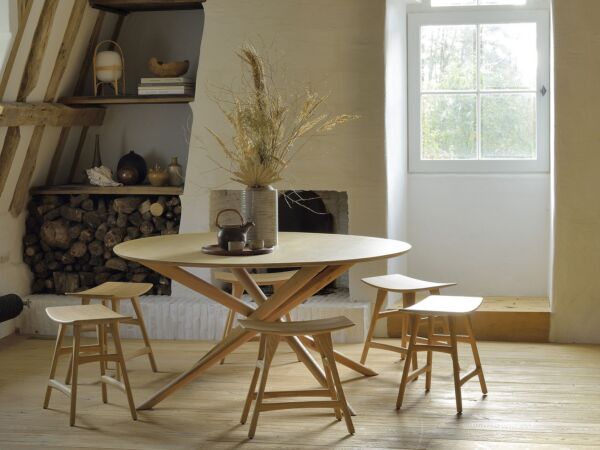 5_50545 Oak Mikado round dining table & 53033 53035 Oak Osso stool_horizontal.jpg