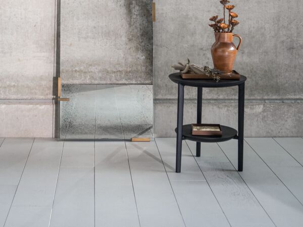 2_zOak_Bok_black_side_table.jpg