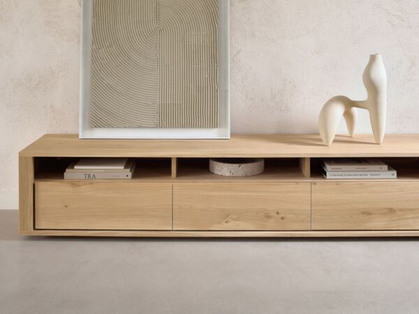 5_Oak_Shadow_TV_cupboard_det.jpg