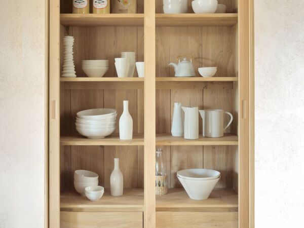 5_Oak_Wave_storage_cupboard.jpg