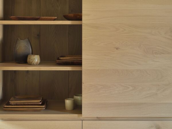 5_Oak_Ligna_storage_cupboard.jpg