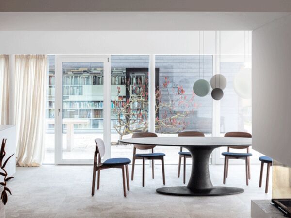 5_zeitraummoebel-tisch-oval-turntableoval-massivholz.jpg
