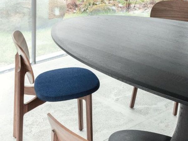 5_zeitraummoebel-tisch-oval-turntableoval.jpg