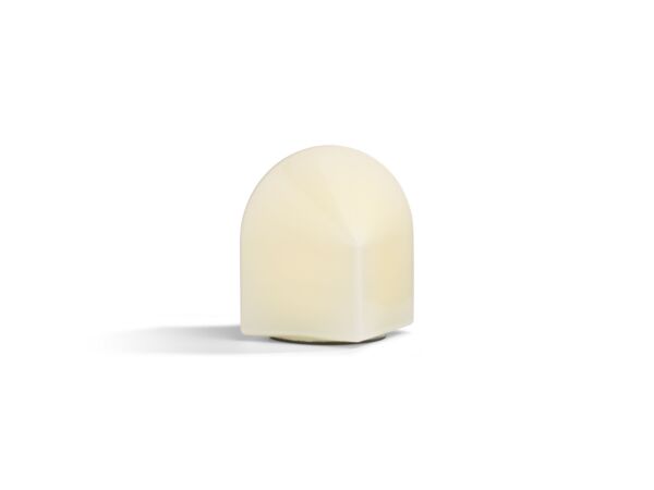 2_z9450111009000_Parade Table Lamp 160 shell white on.jpg