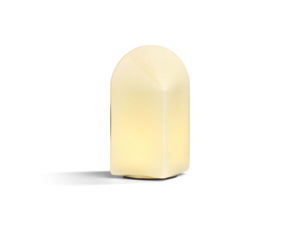 2_z9450131009000_Parade Table Lamp 240 shell white on.jpg