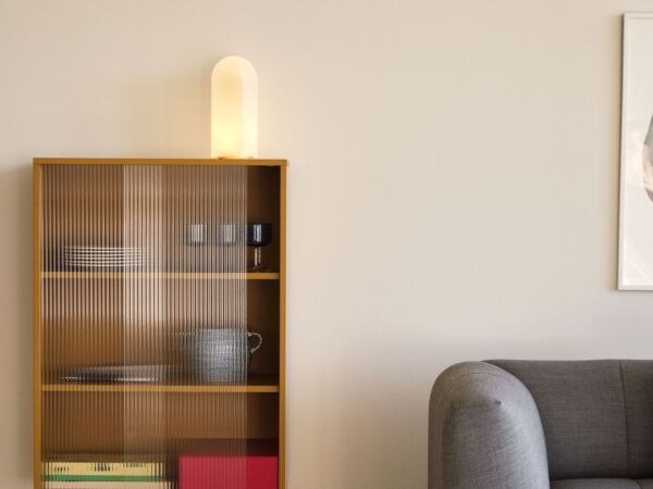 5_Colour Cabinet Tall yellow with glass doors_Parade Table Lamp 320 shell white_Quilton Remix 143.jpg