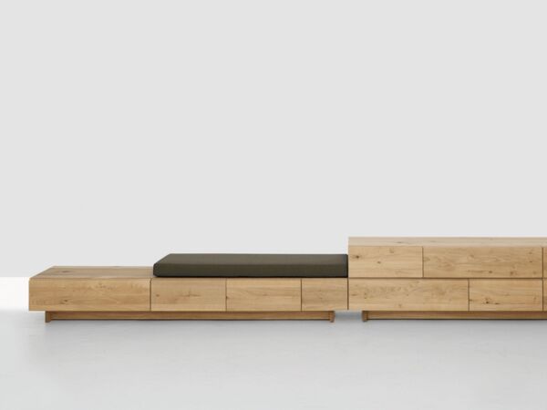5_zeitraummoebel-sideboard-podest.jpg