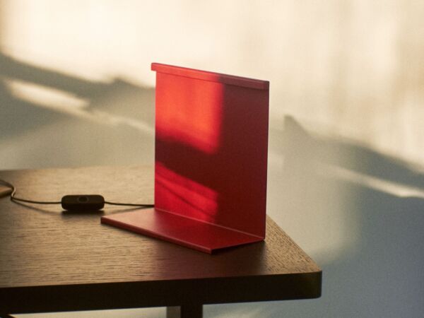 5_LBM Table Lamp tomato red_Passerelle Table wb lacquered walnut.jpg