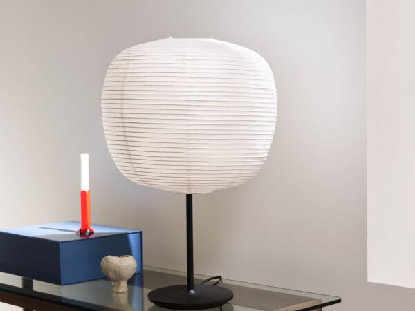 5_Kofi wb lacquered walnut frame w. clear glass 140x50_Common Rice Paper Shade Peach_Common Table Lamp soft black.jpg