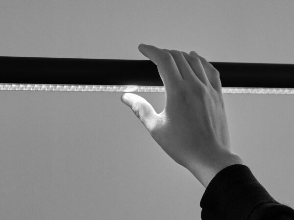 5_Factor Linear Suspension Lamp_detail 02.jpg