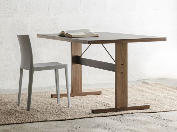 5_Passerelle Table ink black lino tabletop ink black powder coated crossbar wb lacquered walnut frame_Elementaire Chair blue grey.jpg