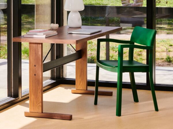 5_passerelle_table_desk_wb_lacquered_walnut_ink_black_crossbar_pastis_armchair_pine_green_wb_lacquered_ash_apollo_table_lamp_shade-1840.jpg