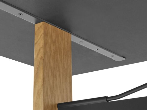 2_z9462151009000_Passerelle Table wb lacquered oak frame and edge ink black powder coated crossbar 06.jpg