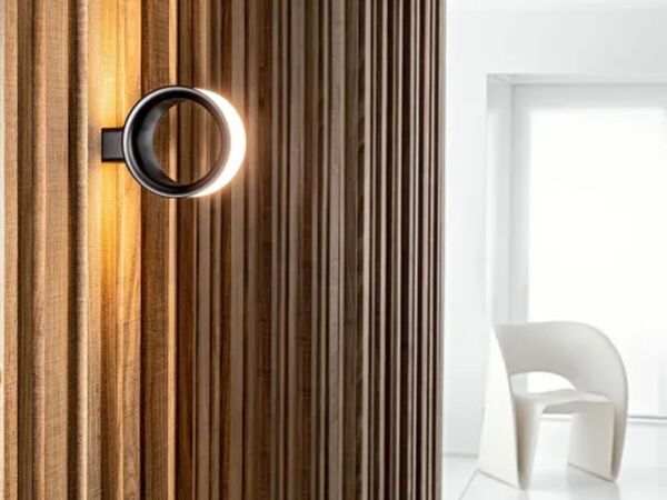 5_Magis_Lost_wall_ceiling_lamp_s_ambient_multi_LI50_black_01_1.jpg