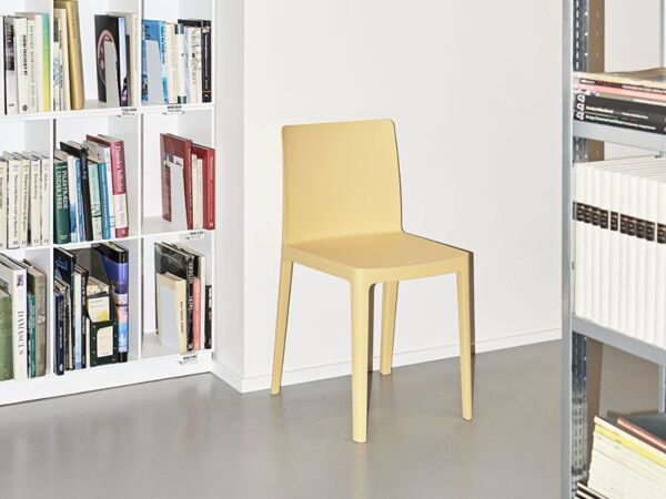 5_chair.jpg