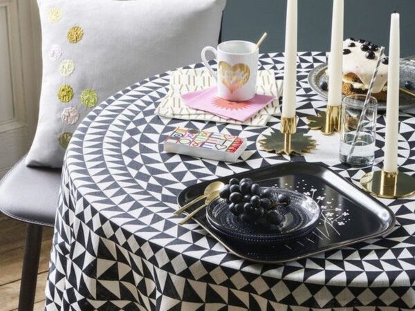 5_Holders-Classic-Tray.jpg