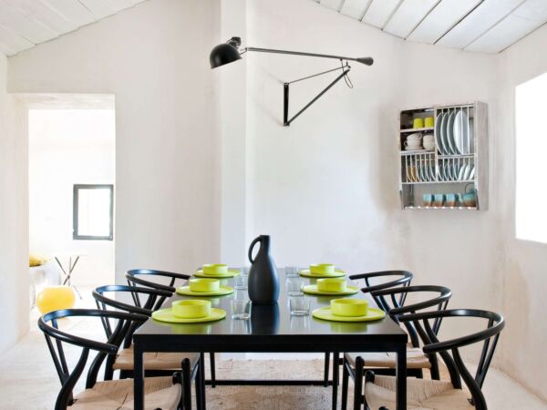 5_265-black-wall-ceiling-rizzatto-flos-02.jpg