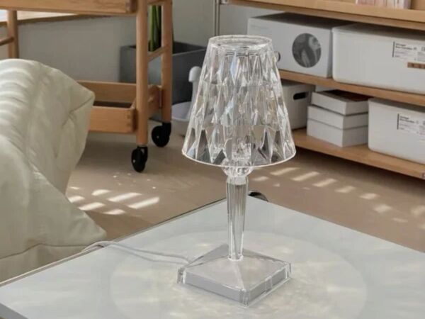 5_goblet-table-light_1.jpg